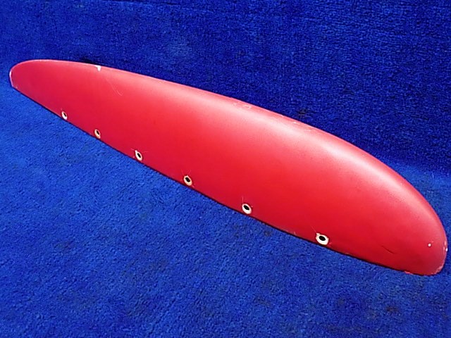 CF95620-07 Globe Fiberglass LTD - Tip-Stabilator (Fiberglass) (Cracked) See details.